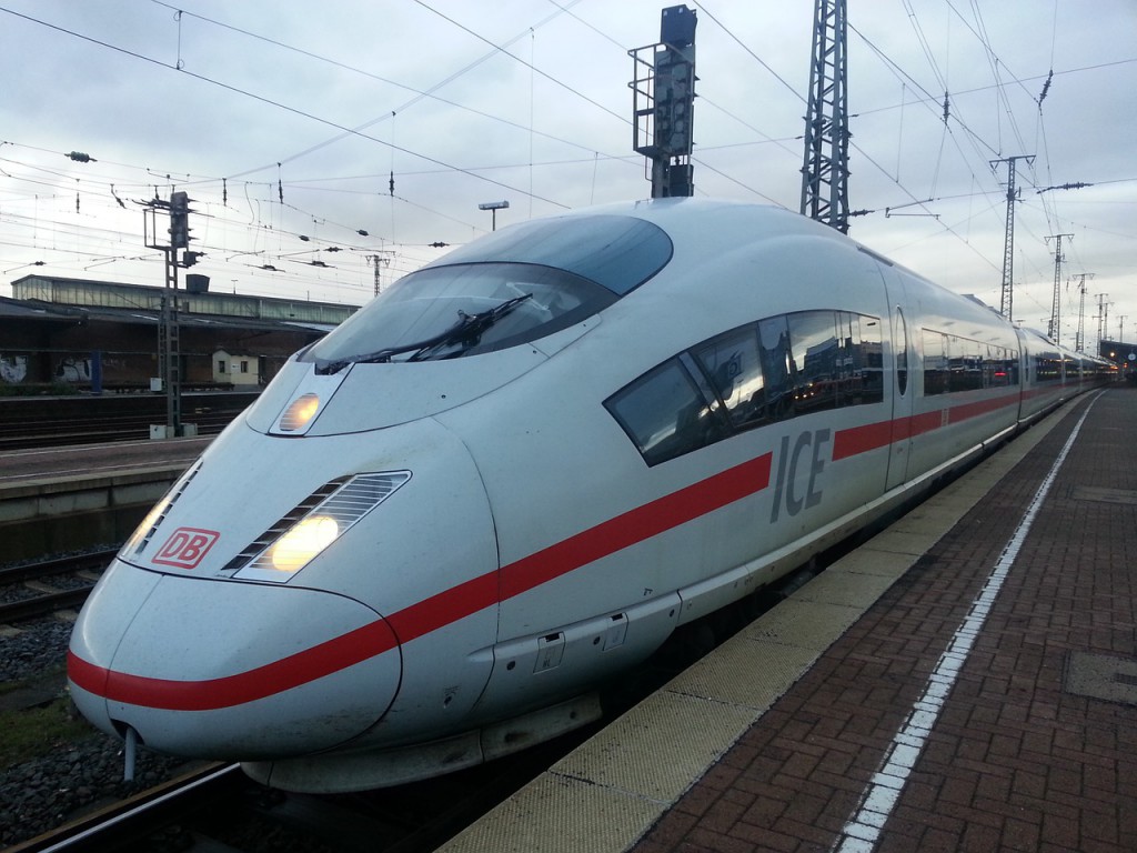Sichert euch mit den Eruop Assistance Aktionen top Rabatte auf eure nächste Reise mit dem 9 Euro Ticket Deutschland bahn ice bahnhof | Rabatt-Coupon.com | Überall sparen mit Gutscheinen