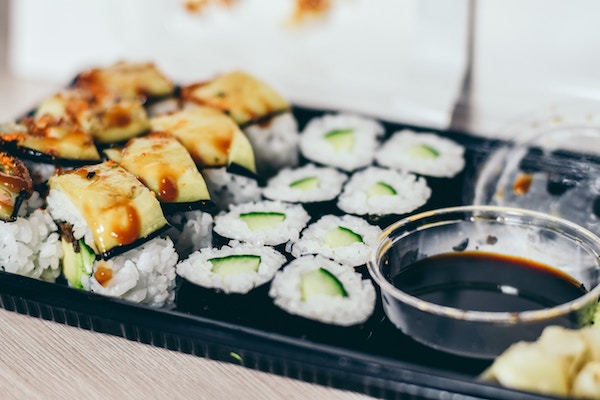 Maki-Sushi gefüllt mit Gurke | Rabatte Coupons