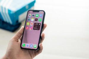 Iphone in der Hand